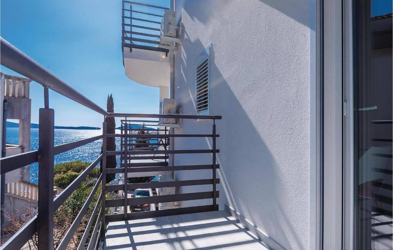 Cozy Apartment In Brodarica With Wifi Eksteriør bilde