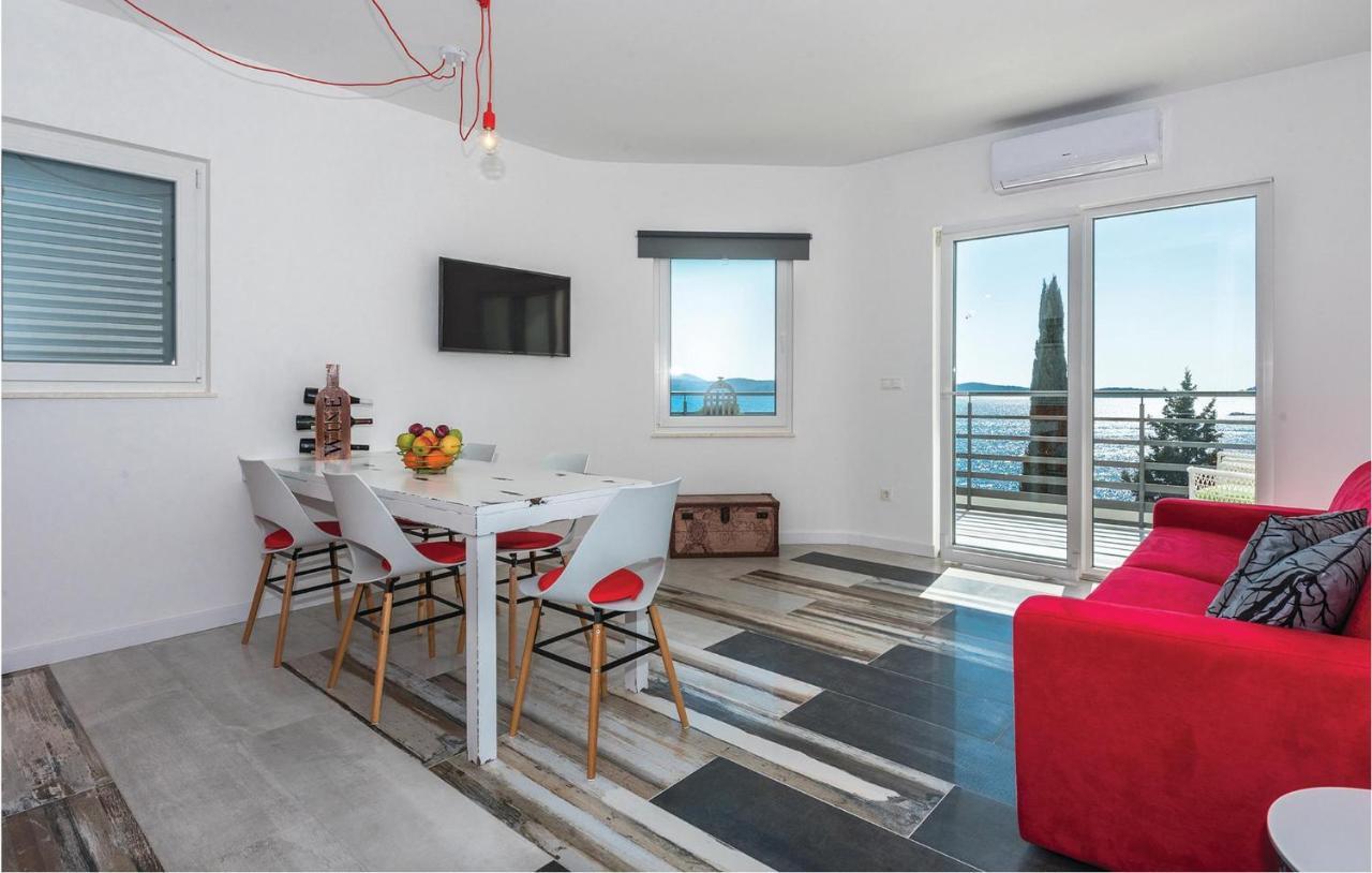 Cozy Apartment In Brodarica With Wifi Eksteriør bilde